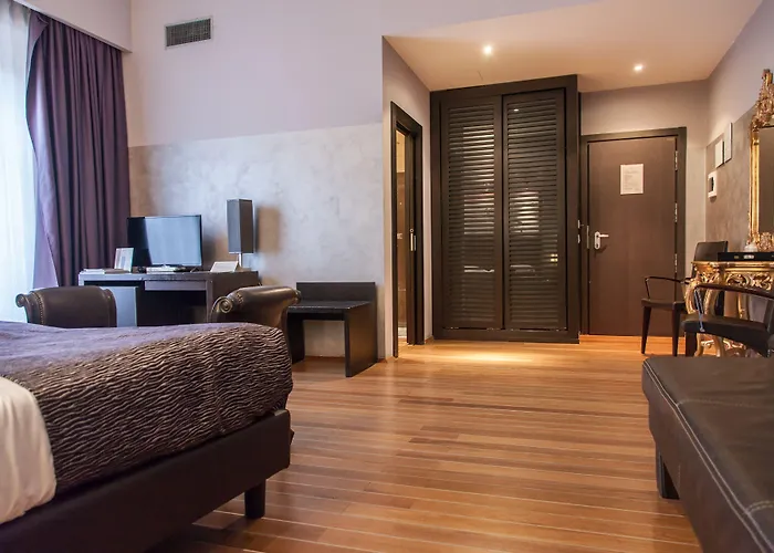 Borghese Palace Art 4*